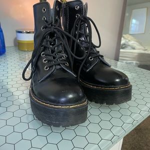 Dr Martens “Jadon” boots